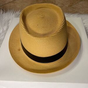 Tan/black straw dress/casual hat